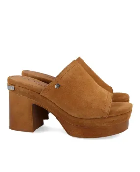 Carmela 160677 Wide-heeled leather clogs