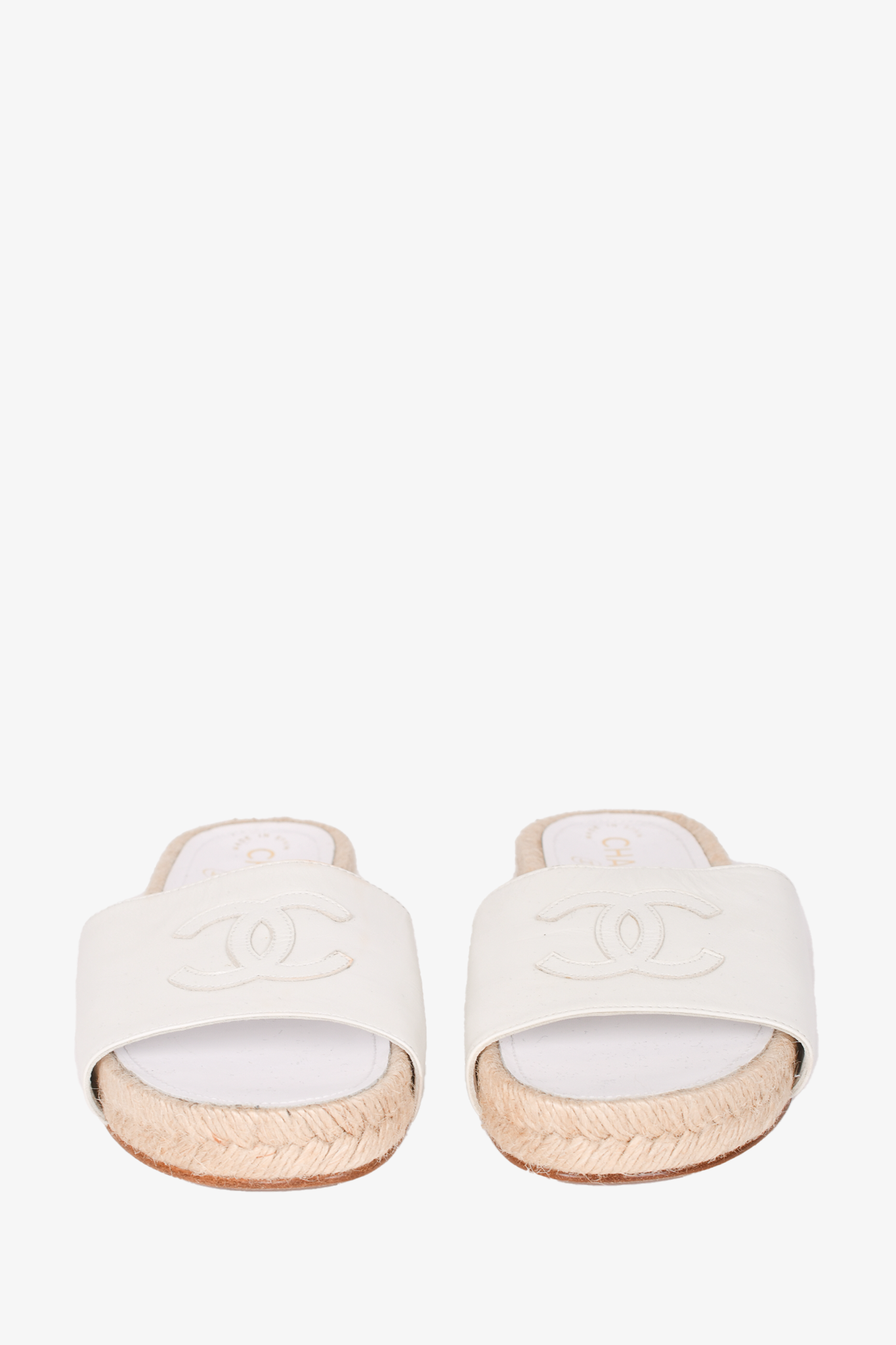 Chanel White Leather CC Logo Espadrilles Slides Size 34