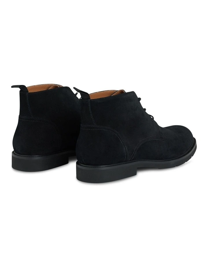 Jed Suede Desert Boot in Black