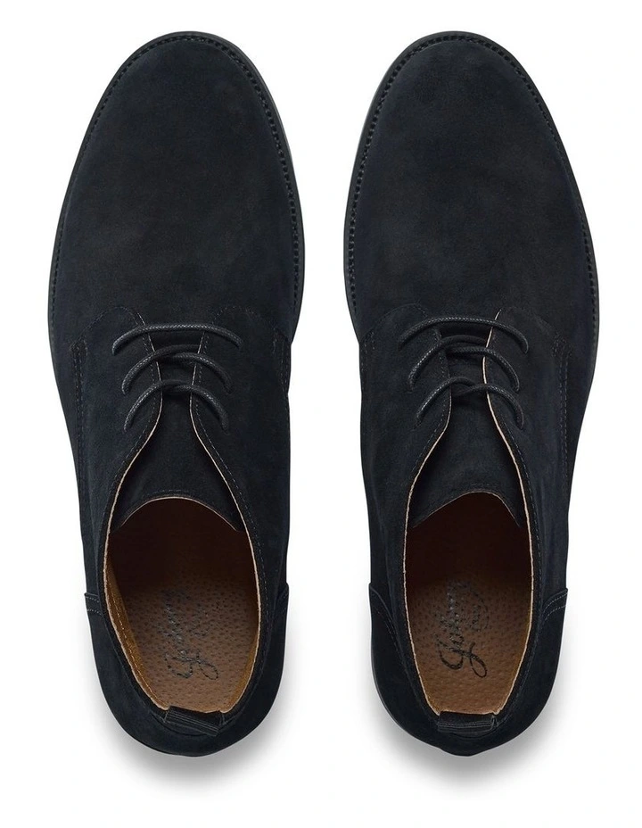 Jed Suede Desert Boot in Black