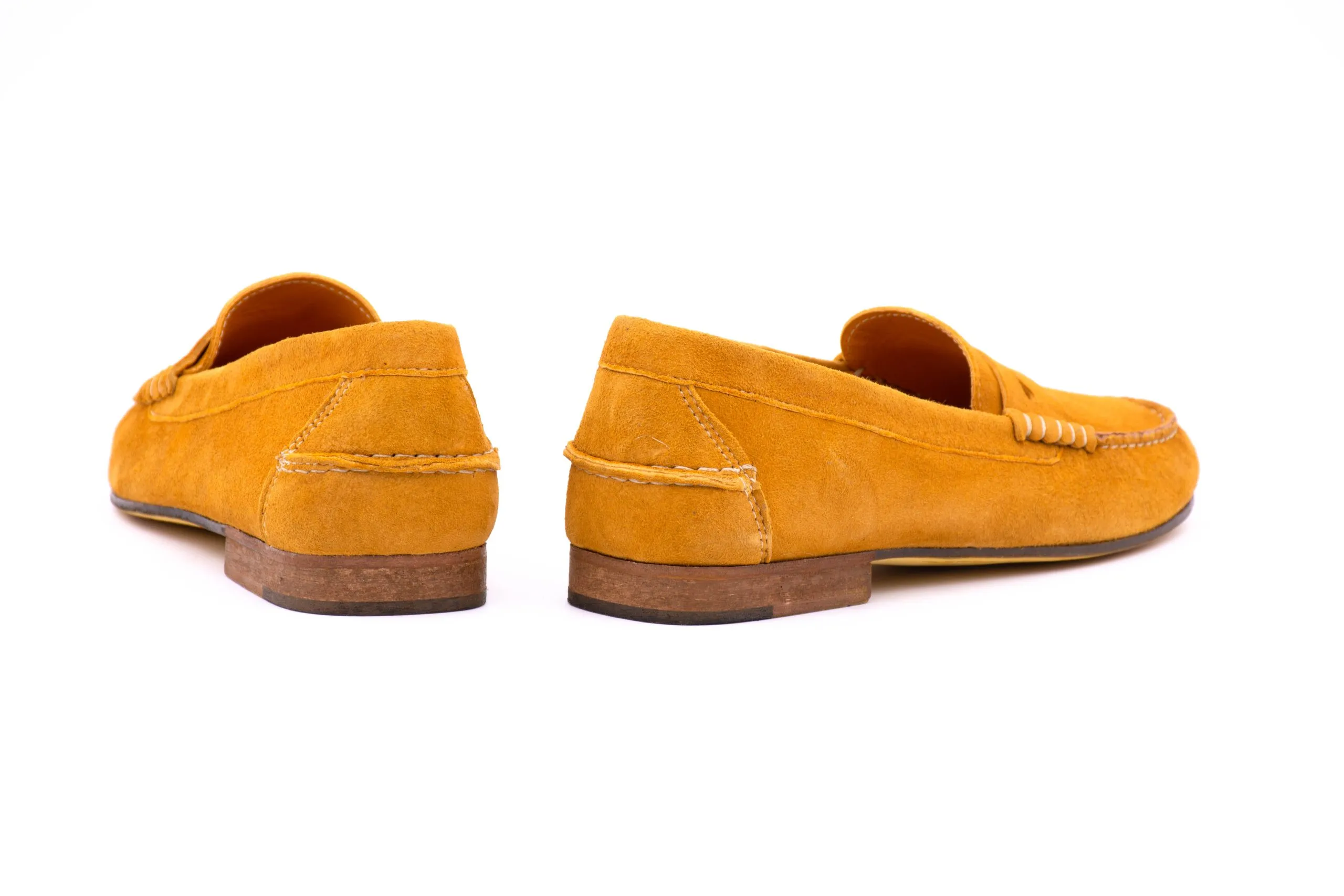 Lightweight suede loafer