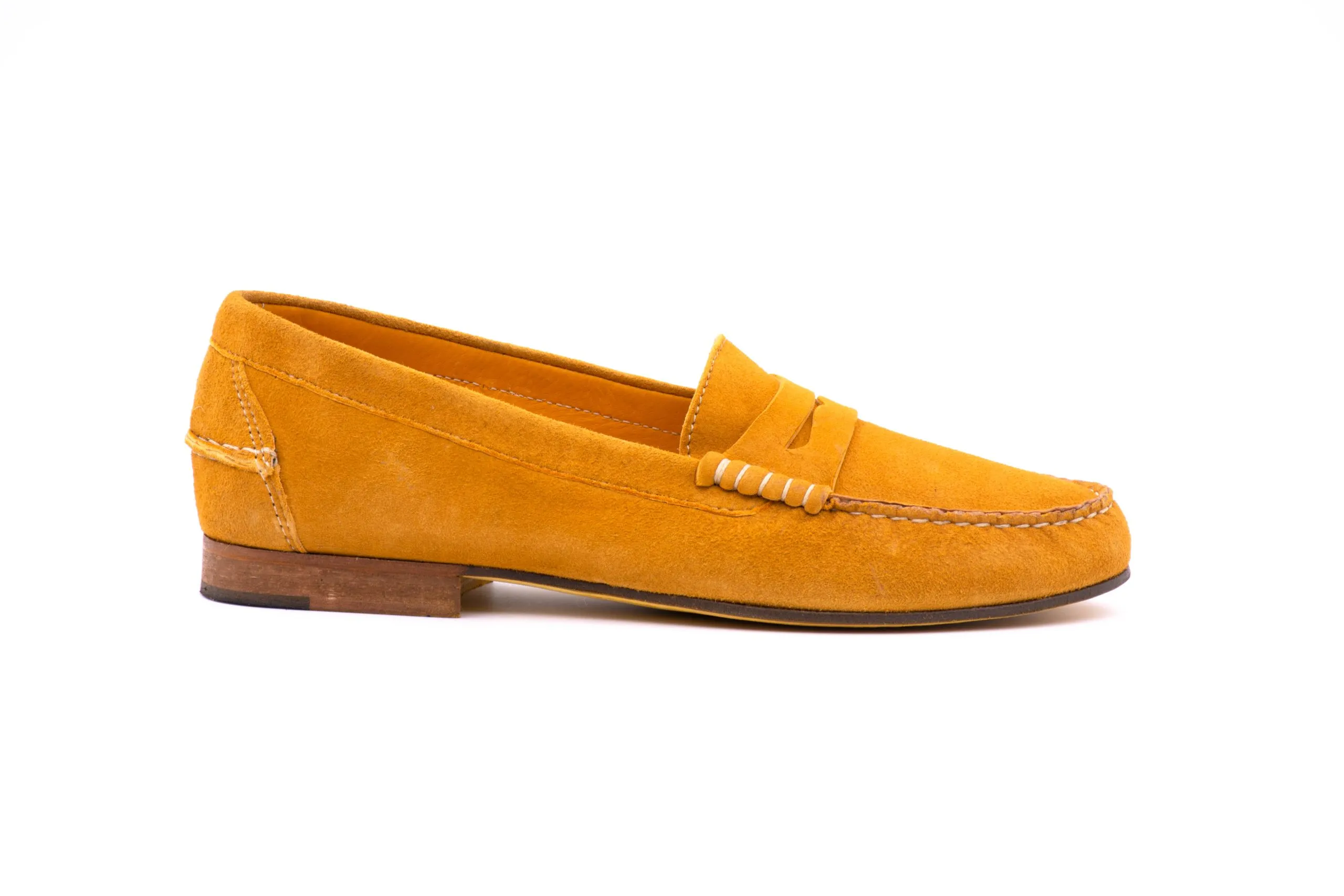 Lightweight suede loafer