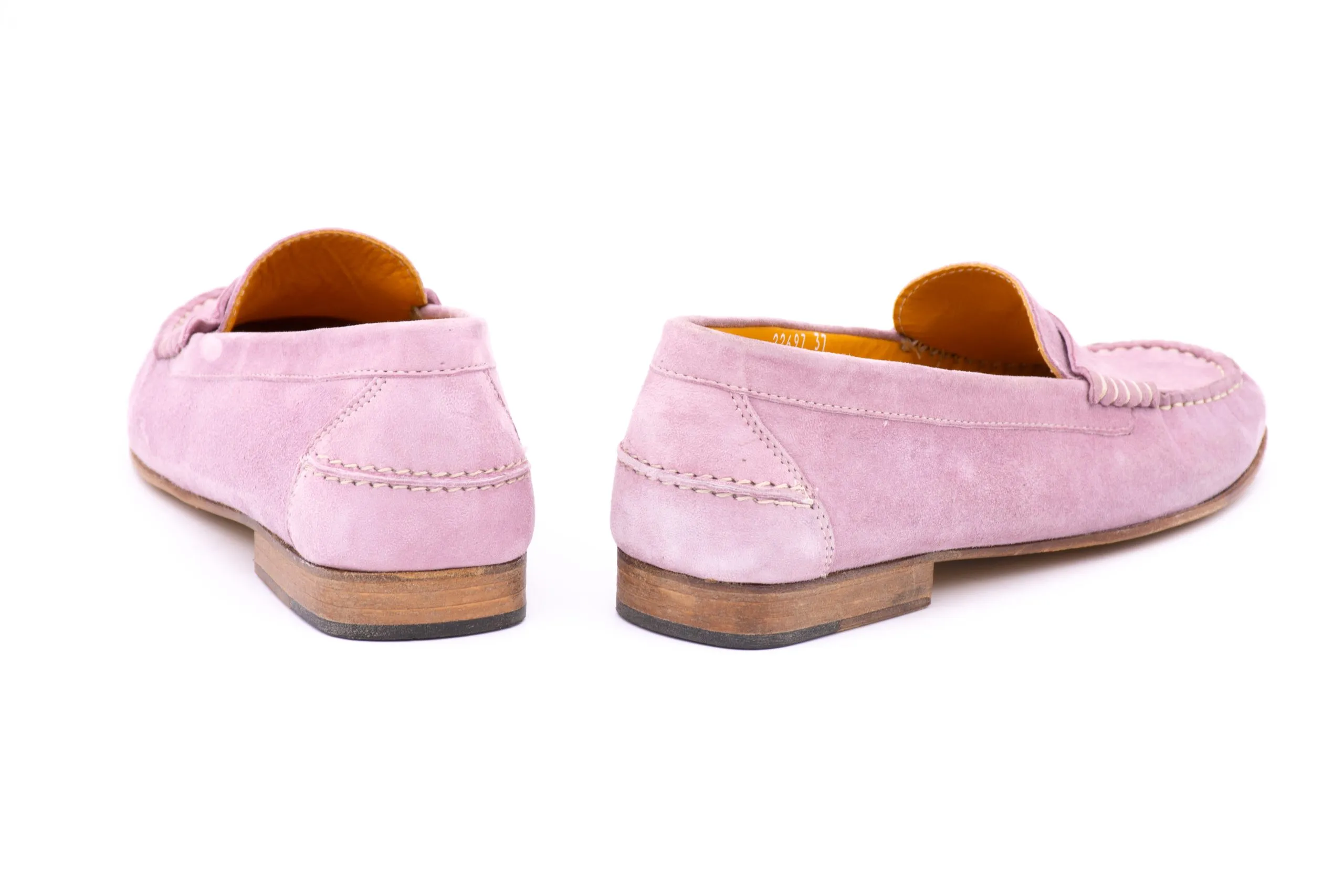 Lightweight suede loafer