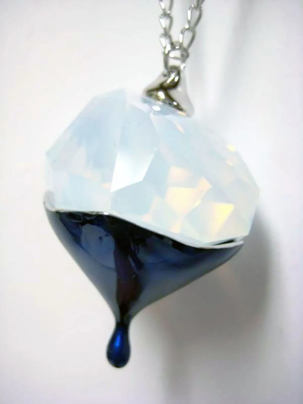 Swarovski Crystal LUXURIOUS PENDANT NECKLACE #1051673