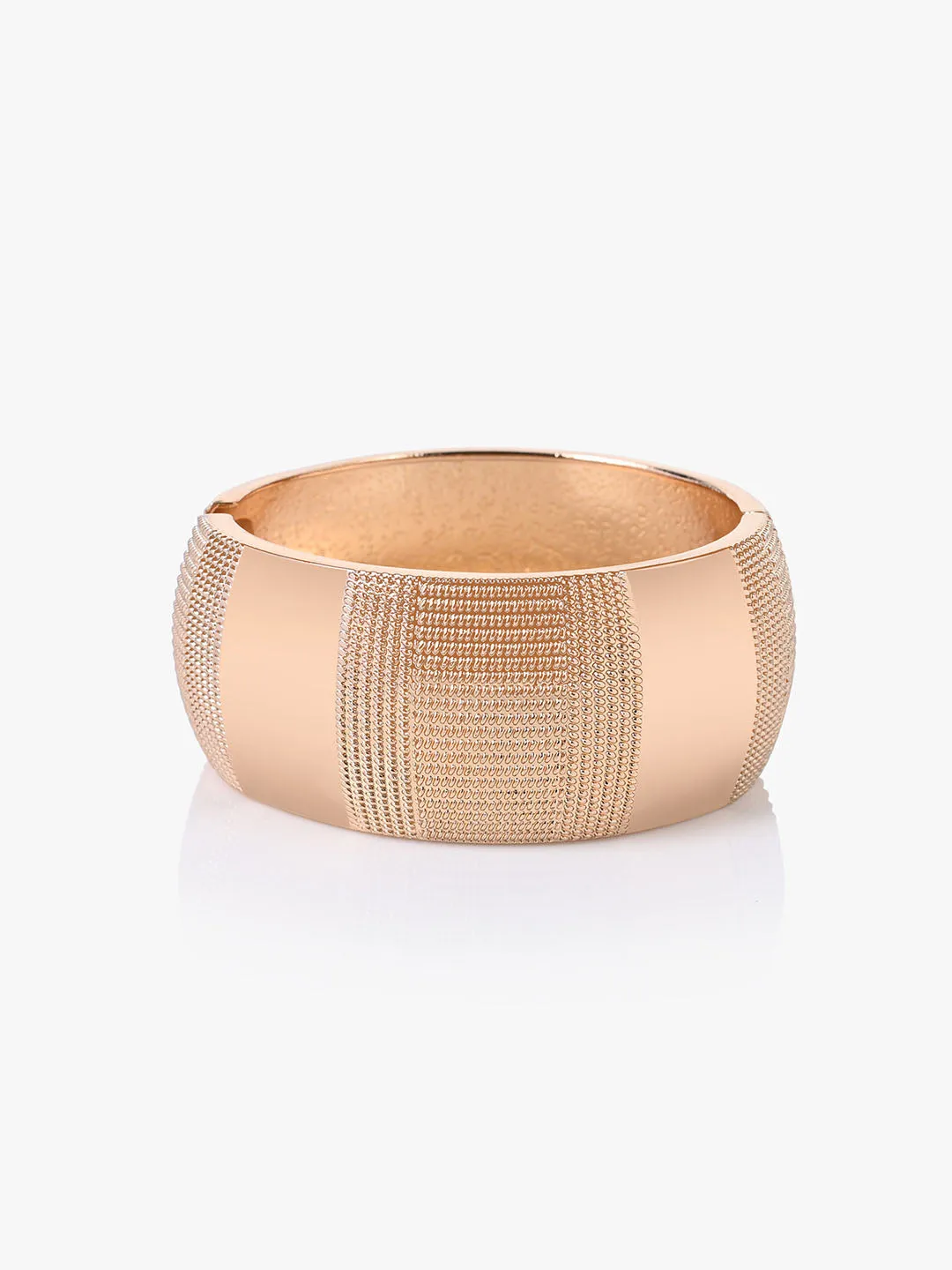 Textured Gold Clasp Bracelet